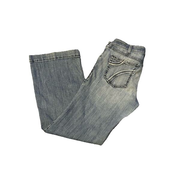 Ariat Women's Denim Trouser Jeans 30R 30x31 Medium Wash Low Rise Wide Leg Boot - Picture 1 of 16